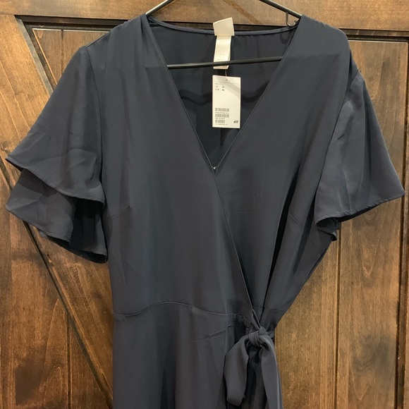 H&M wrap dress - Picture 2 of 3